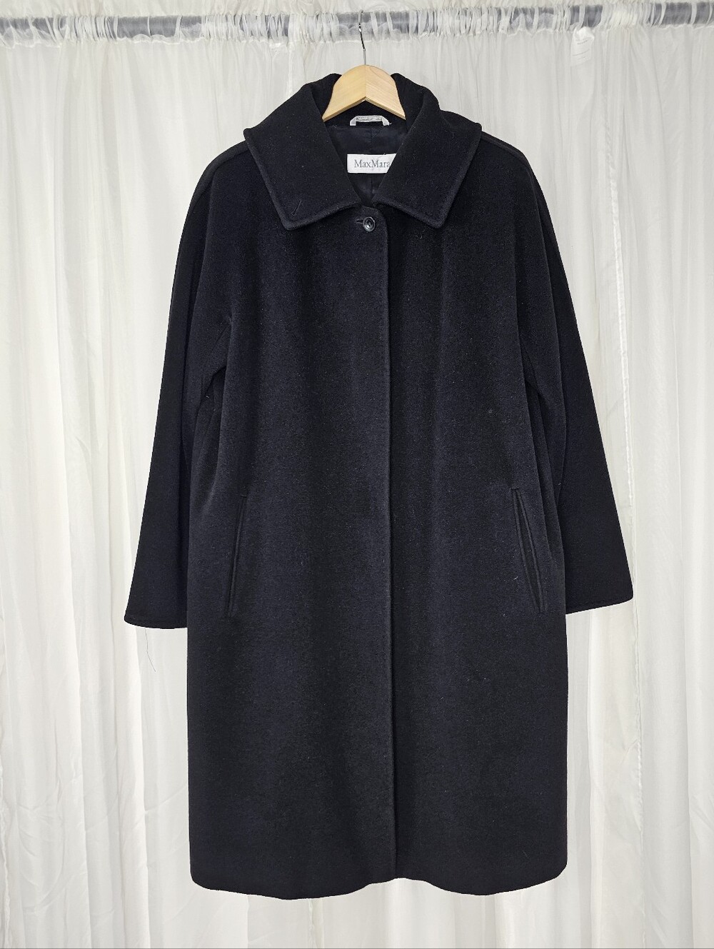MaxMara Wool & Cashmere Black Coat Luxury Minimalist Car Coat 14